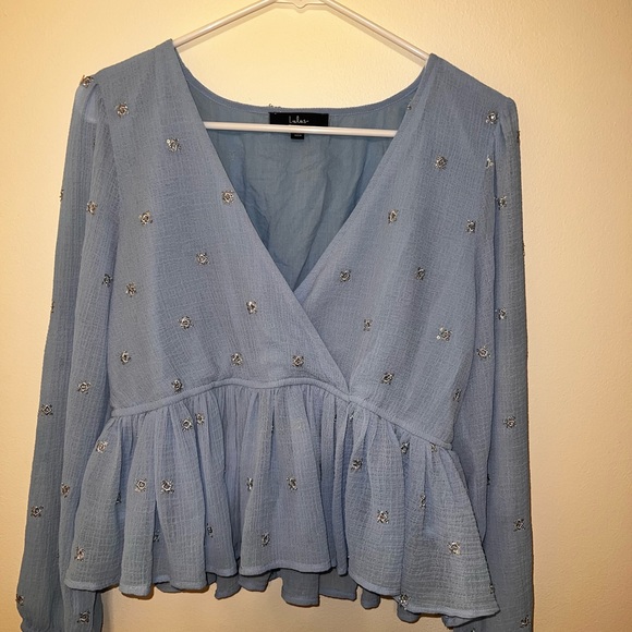 Lulu’s embroidered top - Picture 2 of 12